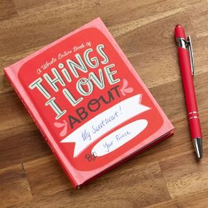 giv hende udfyld-selv-bog Things I Love About You i gave